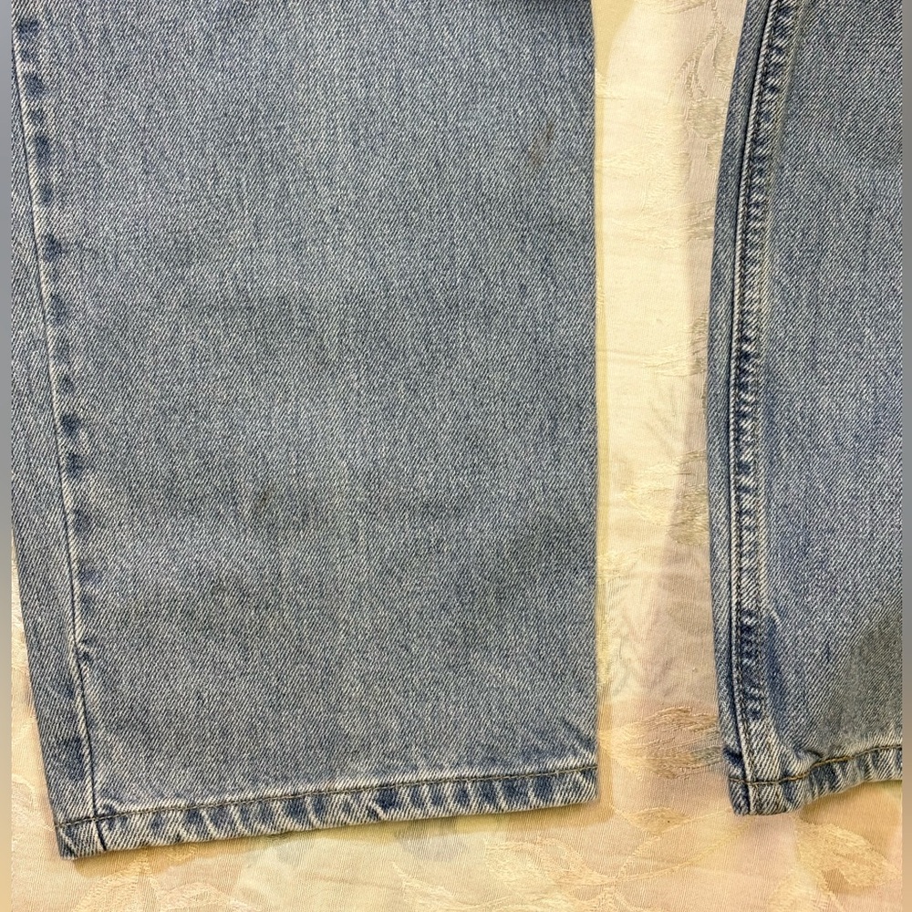Vintage Levi’s 550 Jeans - Picture 10 of 10